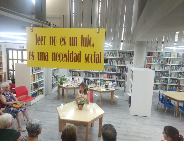 Visita de AFAVI a Biblioteca Pública Municipal – Miguel Hernández