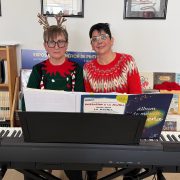 ACTIVIDAD INTERGENERACIONAL EN AFAVI POR NAVIDAD